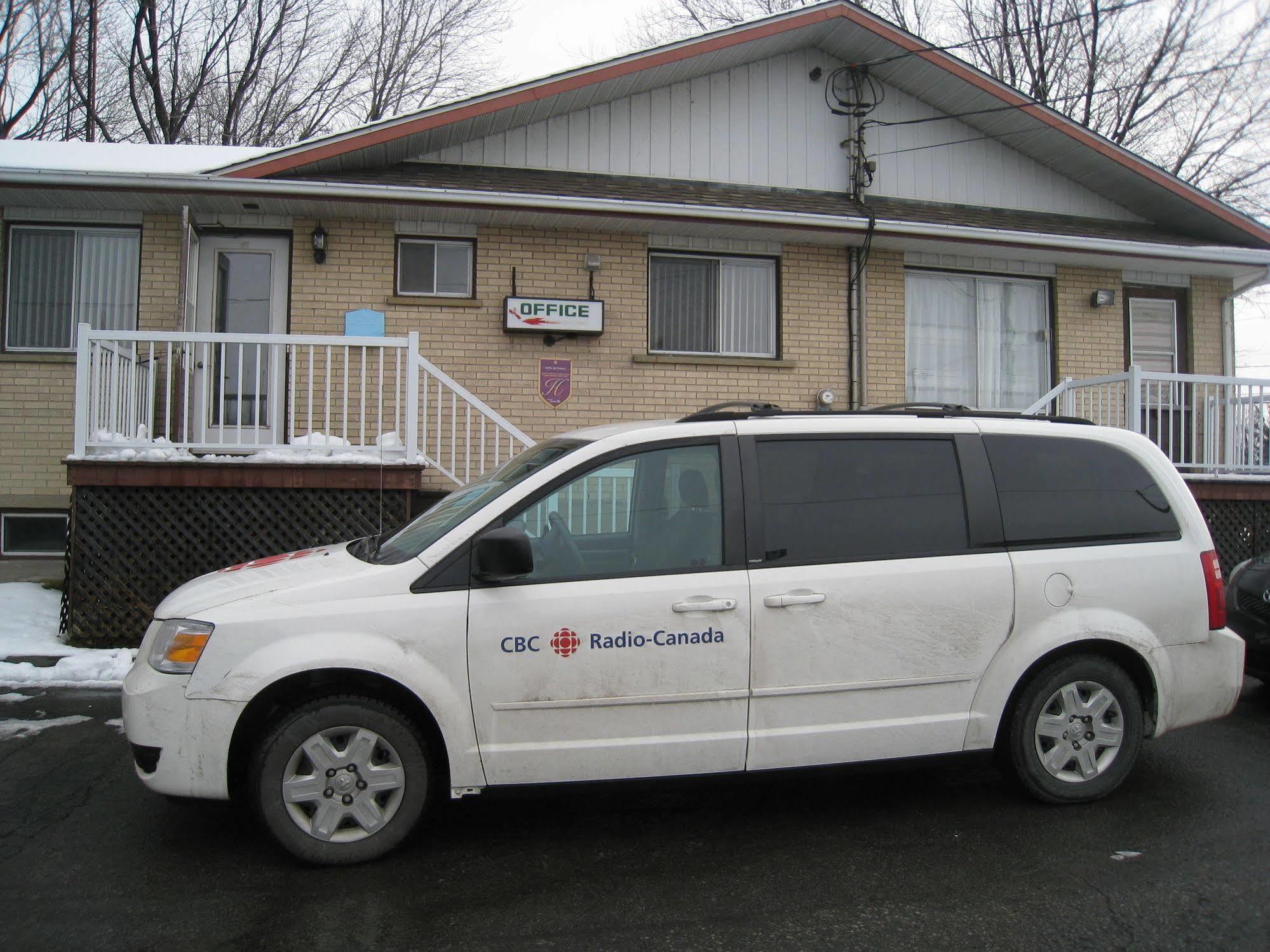 Motel Des Erables Coteau-du-Lac Exterior foto